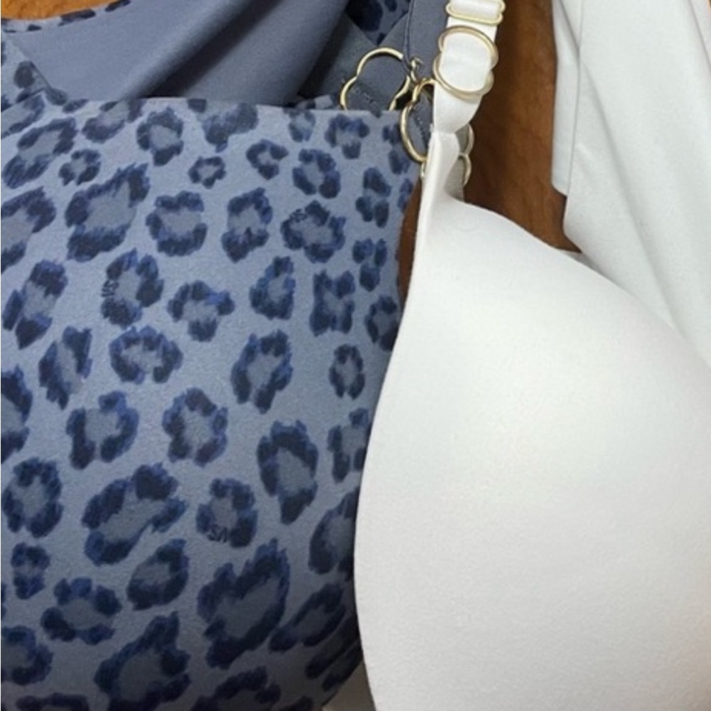 Victoria’s Secret incredible bras